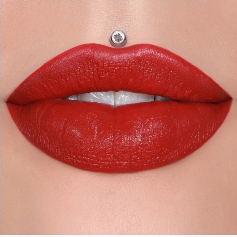 Jeffree Star Velvet Vibrant Red Glossy Lipstick w/ Precise Definition Brand New
